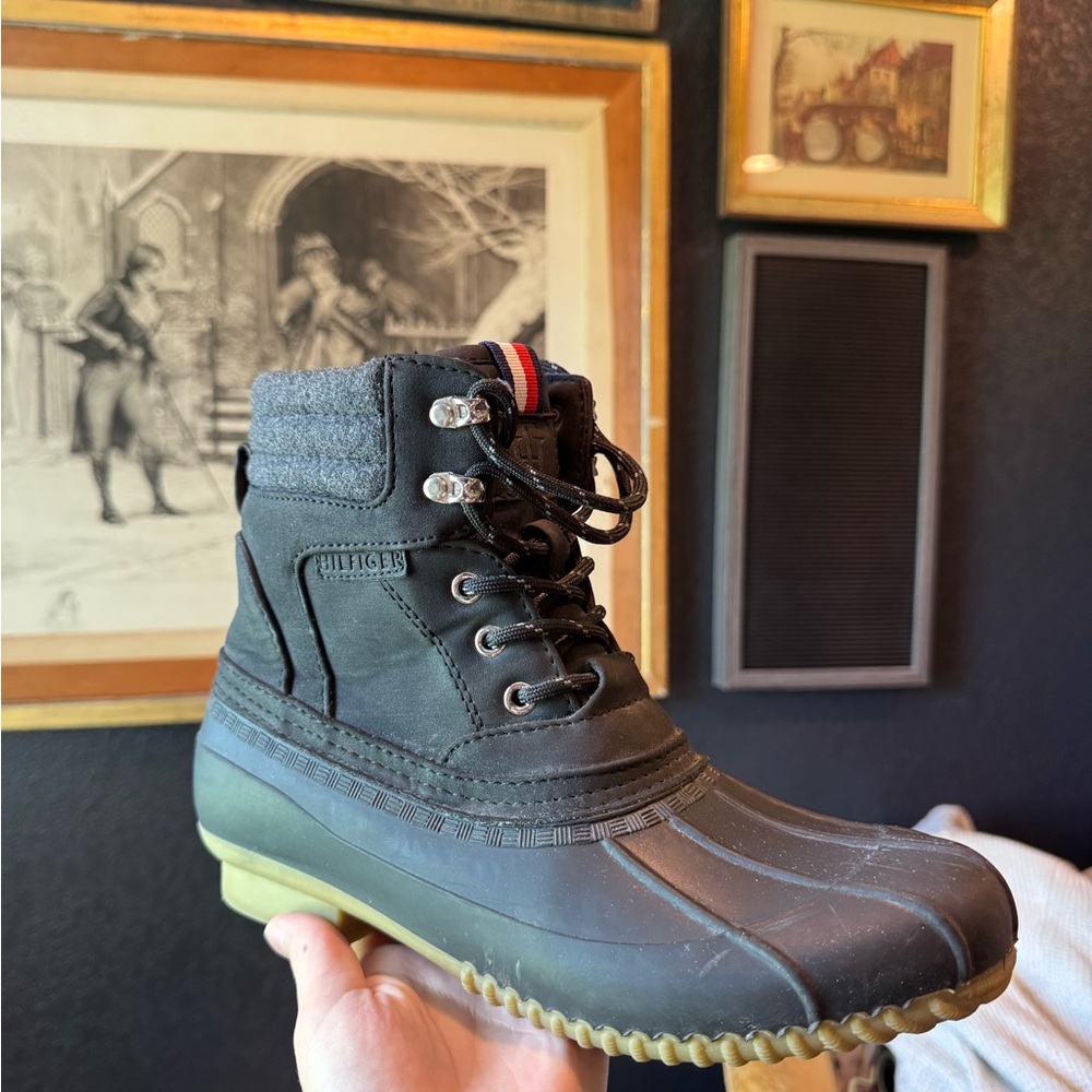 Tommy Hilfiger Black and Gray Women’s Duck Rain Boots